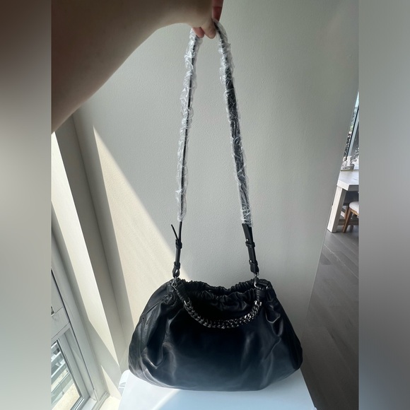 NWT Elie Tahari 100% Leather “Ruby” Hobo in Black - Picture 5 of 16